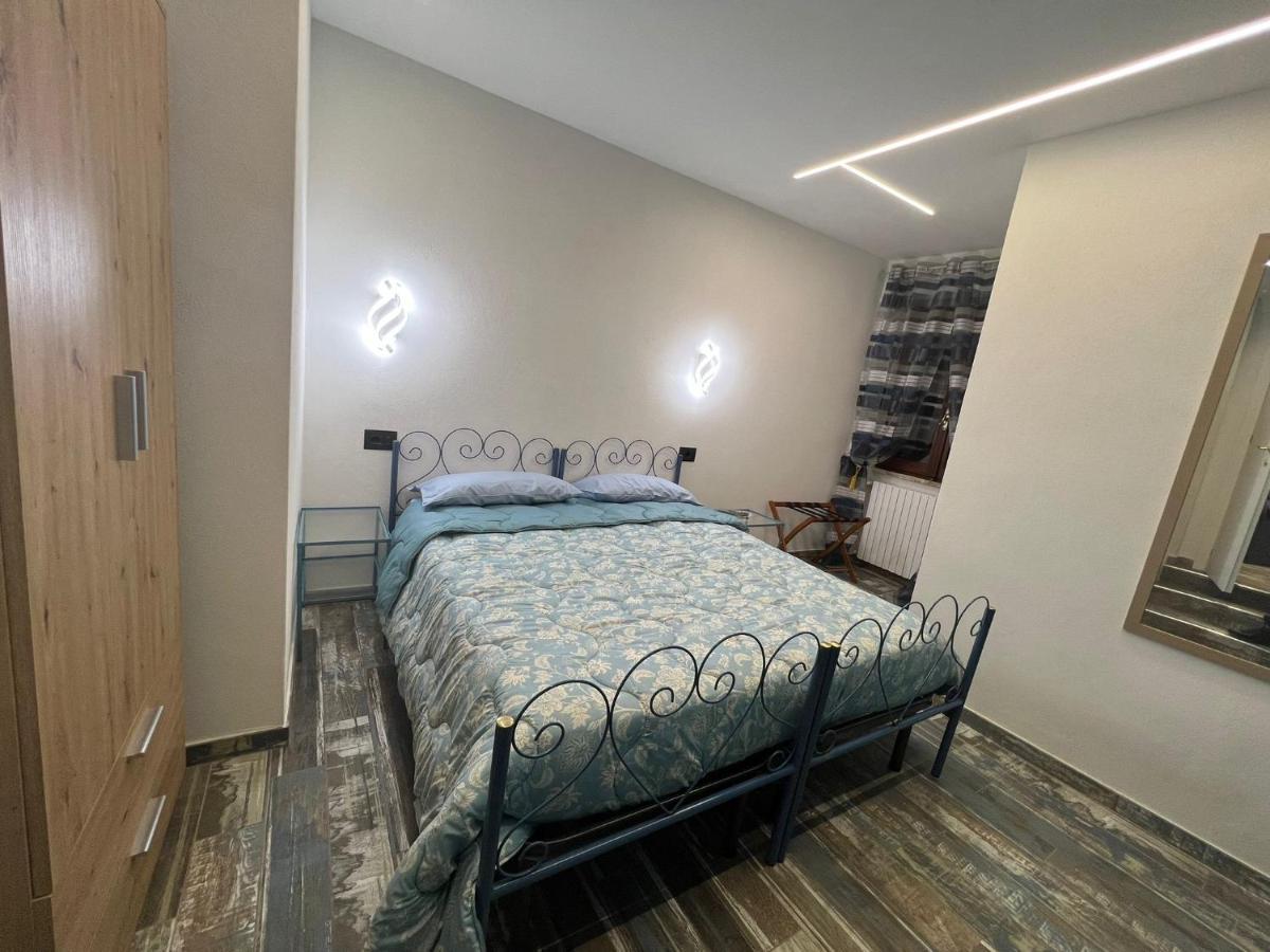 Castel Di Sangro Suite Apartment Екстер'єр фото